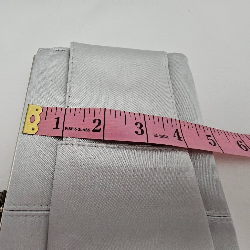Victoria's Secret Satin Silver Bow Clutch! EUC! - Picture 8 of 8